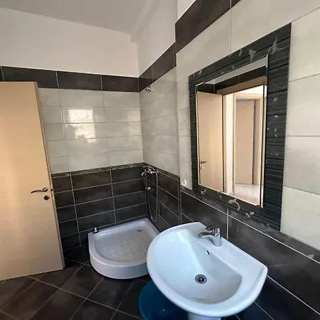 House Golem Apartment Golem (Tirana)